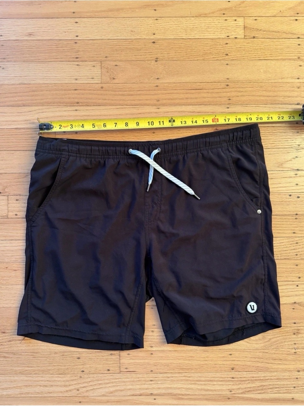 Vuori Kore Shorts Black Men’s Large (see measurements)